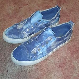 Blue Tie Dye Yoki Sneakers